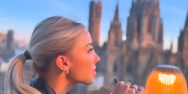天博电竞-哈登前队友的娇妻晒绝美侧颜！她曾被誉为是NBA最美女记者|詹姆斯·哈登|德克尔|休斯敦火箭队|萨姆-德克尔|洛杉矶快船队_新浪体育_新浪新闻
