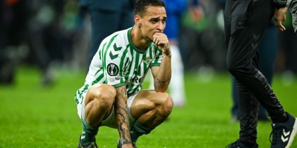 天博体育官网-天空体育：贝蒂斯持续推动安东尼转会 二次租借方案仍在谈判选项内