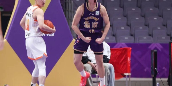 天博APP下载-赛场直击丨防守崩塌 北控男篮不敌江苏肯帝亚