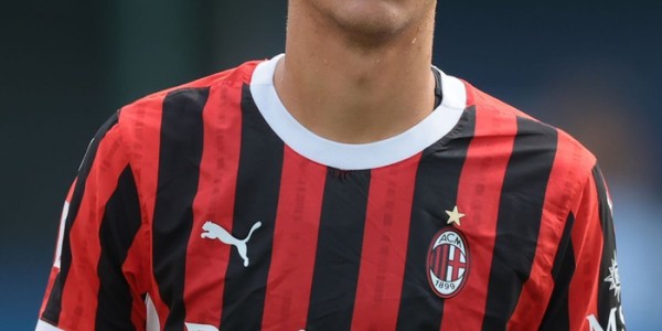 天博-米兰后卫杜图永久转会布加勒斯特迪纳摩，签约四年|AC米兰|中后卫|迪马济奥|罗马尼亚|ac米兰_新浪体育_新浪新闻